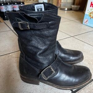Women's Frye Veronica Short Boots size 6.5